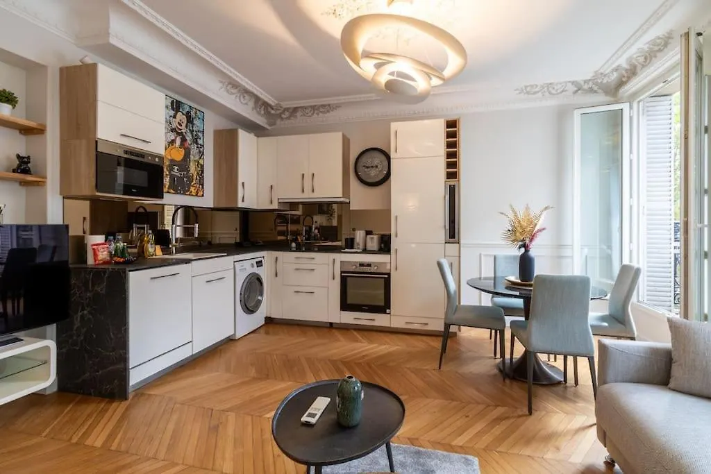 アパート Appart 4Pers # 1 Bedroom # Ternes # Paris 17 フランス
